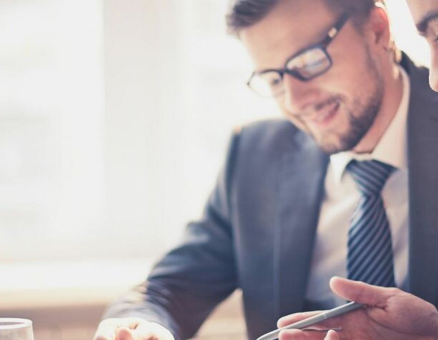 Liquidität in Krisenzeiten - Unternehmen verkennen die Chancen von Factoring Liquidität in Krisenzeiten - Unternehmen verkennen die Chancen von Factoring